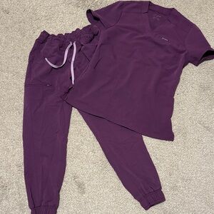 Jaanuu Purple Scrub Set
